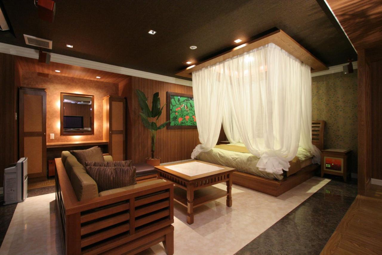 Le Ciel Spa & Resort (Adults Only) Tsurugashima Exterior photo