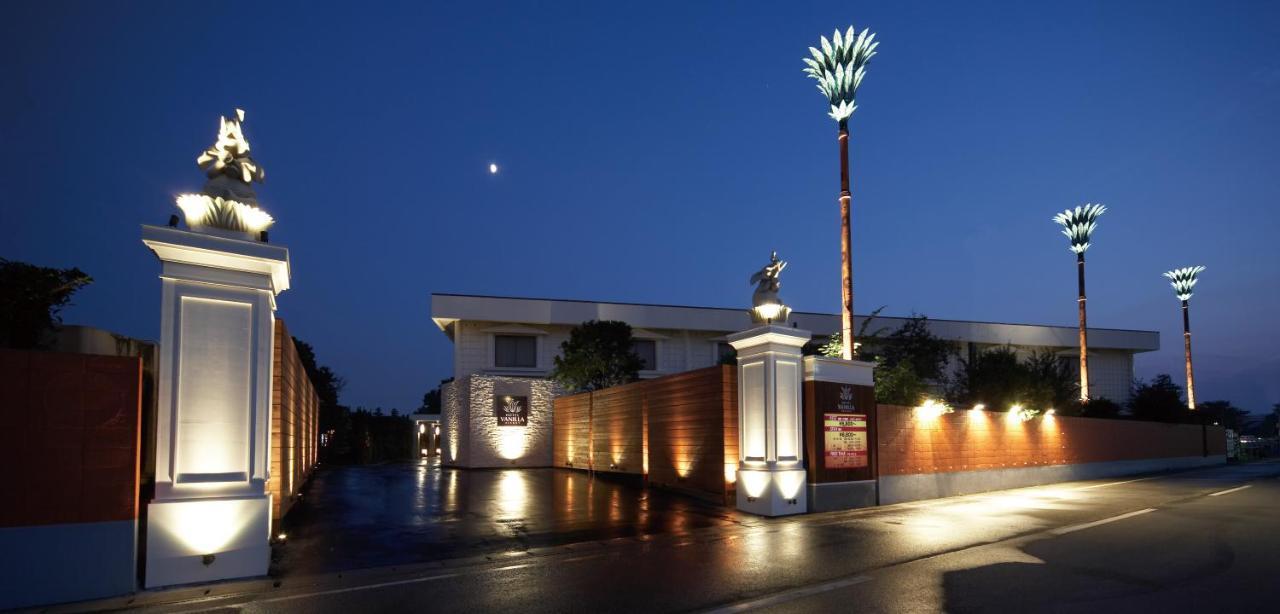 Le Ciel Spa & Resort (Adults Only) Tsurugashima Exterior photo